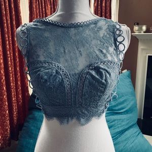🚫SOLD🚫NWT Victoria’s Secret High Neck Lace Bra Top